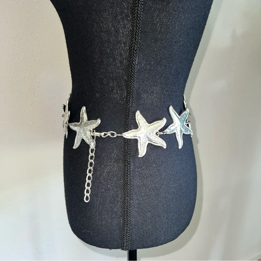 ESCADA Women’s Silver Tone Vintage Distressed Starfish Chainlink Belt